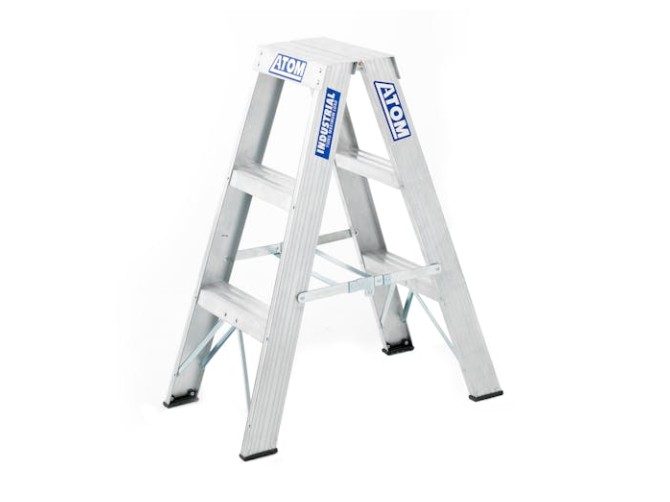 Atom Step Ladder Double Sided 3 Step Carousel 1