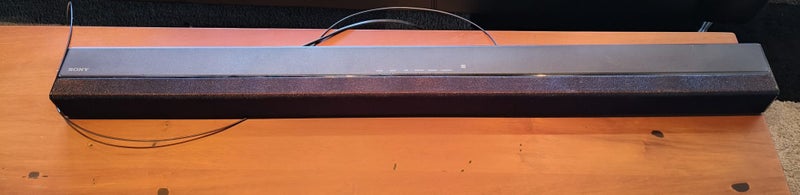 Sony Bravia 40" LCD TV and sound bar Carousel 2