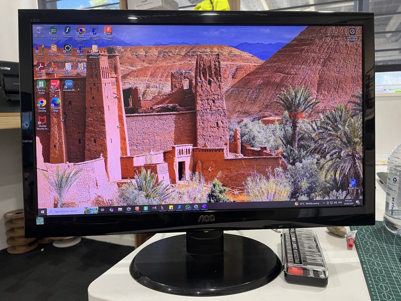 24" Monitor628632222513941127