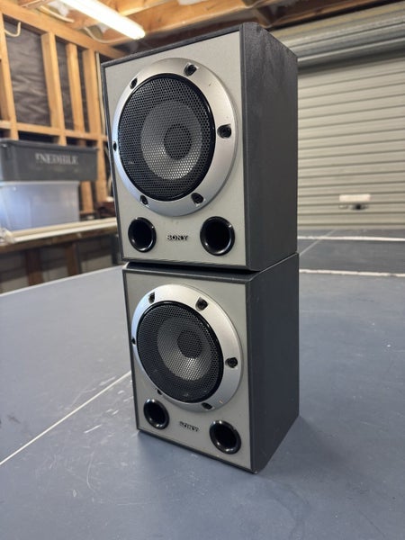 $1 RESERVE! 2x SONY SPEAKERS Carousel 2