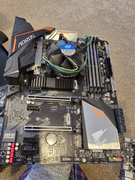 H370 AORUS GAMING 3 Motherboard i9-9900k, 3.6GHz Carousel 1