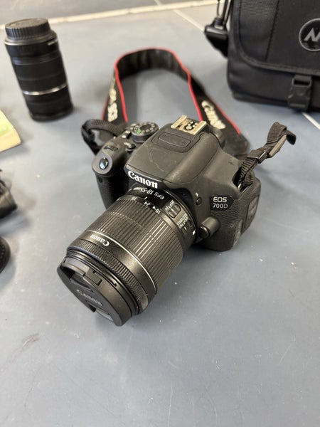 $1 RESERVE! CANON EOS REBEL T5i / EOS 700D DSLR BUNDLE Carousel 2