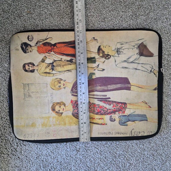 Laptop/Tablet Case Carousel 2