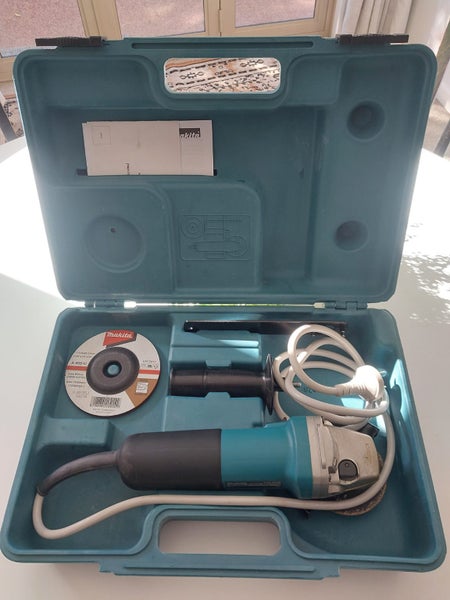 Makita 115mm grinder Carousel 1