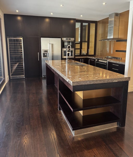 Complete designer kitchen Carousel 1