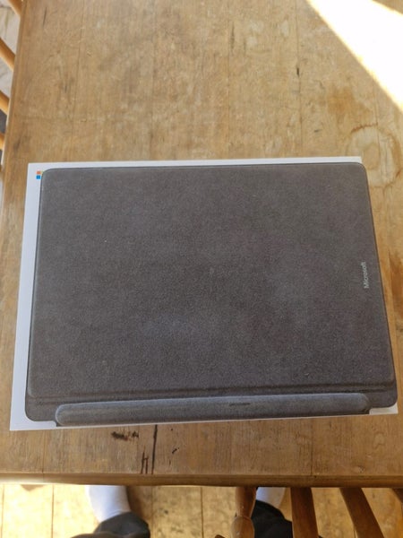 Microsoft Surface Pro 9 I5 16GB RAM 1TB SSD with Keyboard and Slim Pen 2 Carousel 2