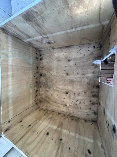 Two wooden dog kennels62863236763394111