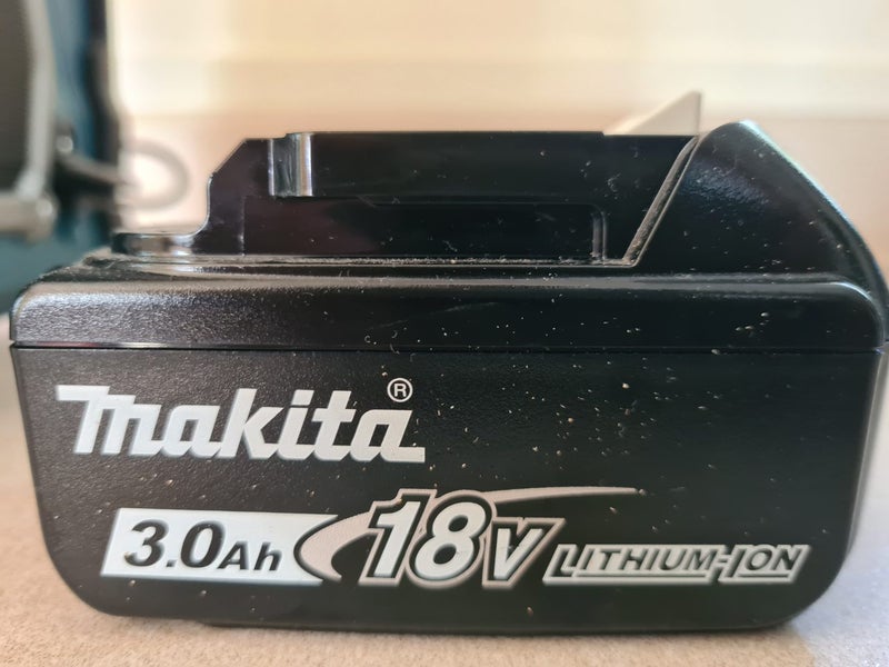 Makita XGT Job site Radio with battery Carousel 4