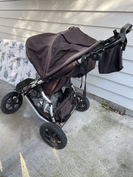 Mountain Buggy Urban Jungle Carousel 3