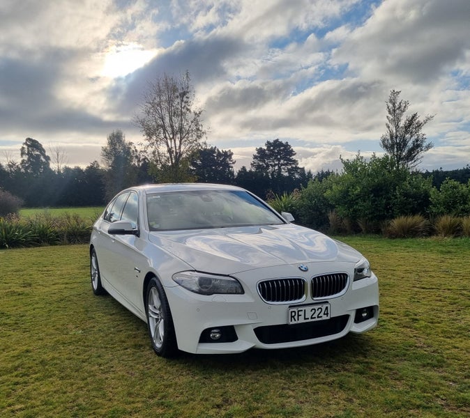 2017 BMW 523i62863252930691111
