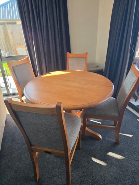 WOOD DINING TABLE 4 CHAIRS628632306014741110