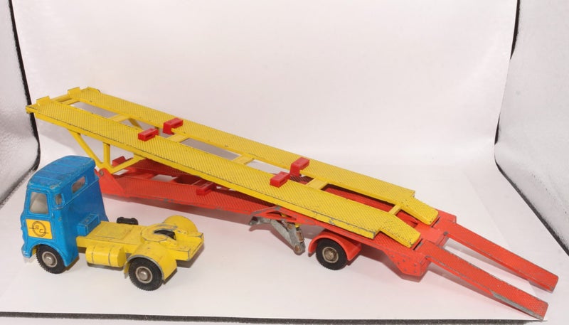 Dinky Toy - One of Many I'm Listing- AEC Hoynor Car Transporter Carousel 6