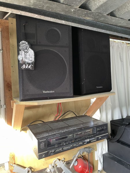 Technics stereo with speakers Carousel 4