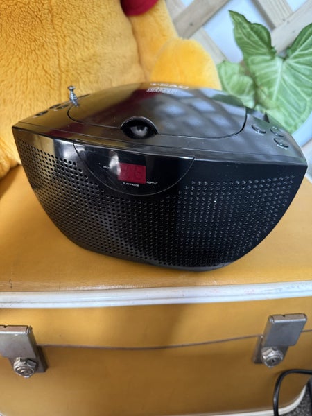 Radio - Boombox - Teac - CD player - works well - compact - missing handle only. Carousel 2