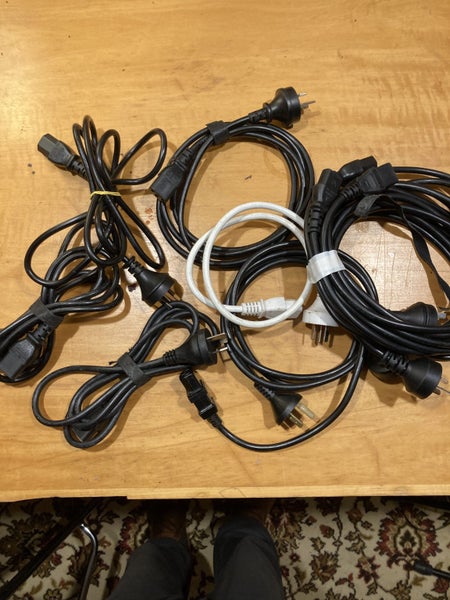 IEC cables x9, 'jug plugs' 1 metre long, no tap on Carousel 1