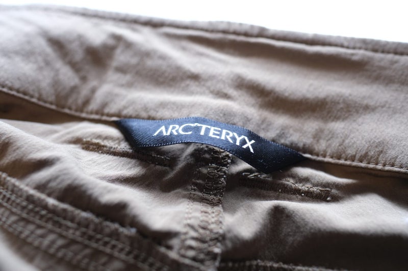 Arc'teryx 32cm Cargo Pants - Good Condition62863848040193112