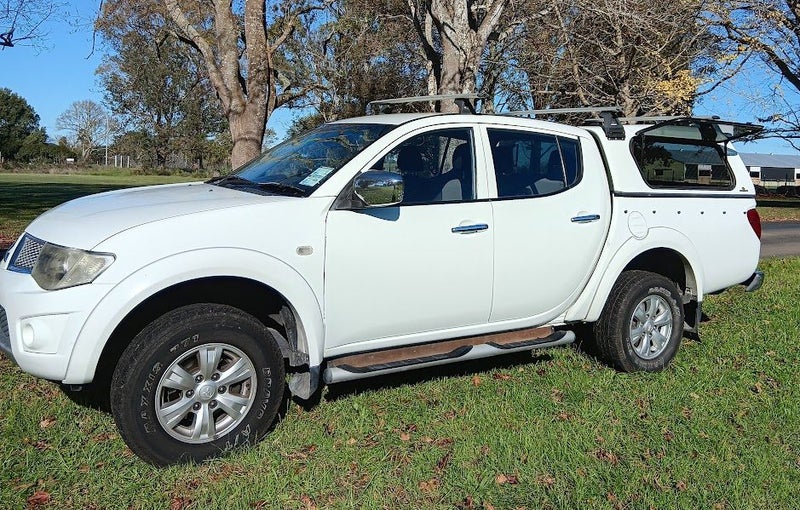 2014 Mitsubishi Triton D/Cab Glx62865831183363114