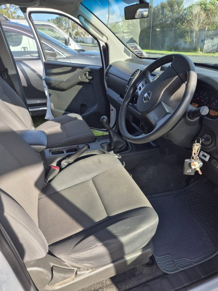 2012 Nissan Navara D/C St62863253027073111