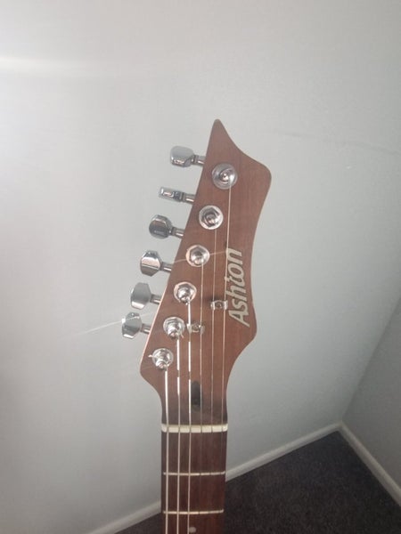 S=R! Ashton AG140 Electric Guitar62868834995458111