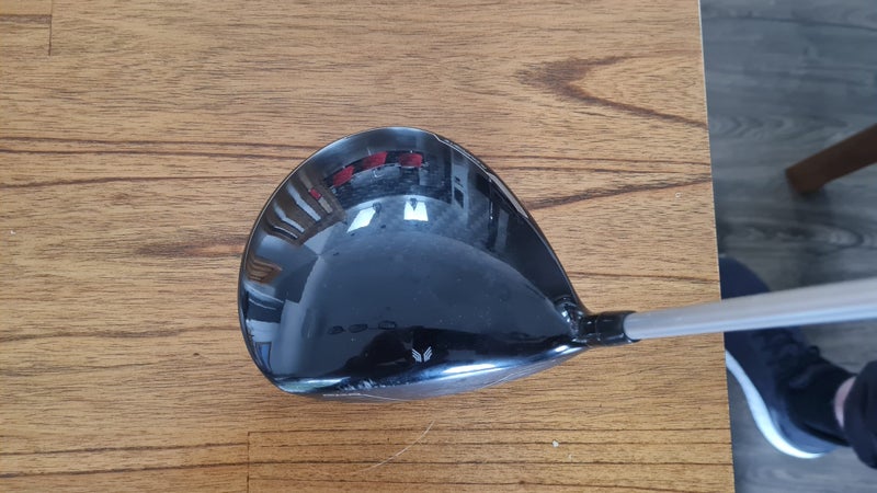 Wilson Staff D9 Driver Carousel 1