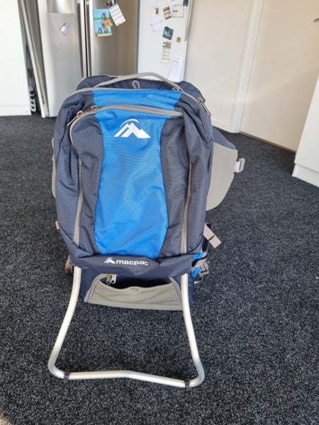 Mac pack child carrier and backpack Carousel 3