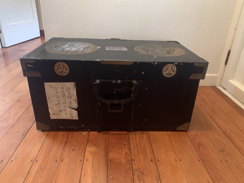 Japanese Edo Period Antique Lacquer Kimono Storage chest Carousel 1