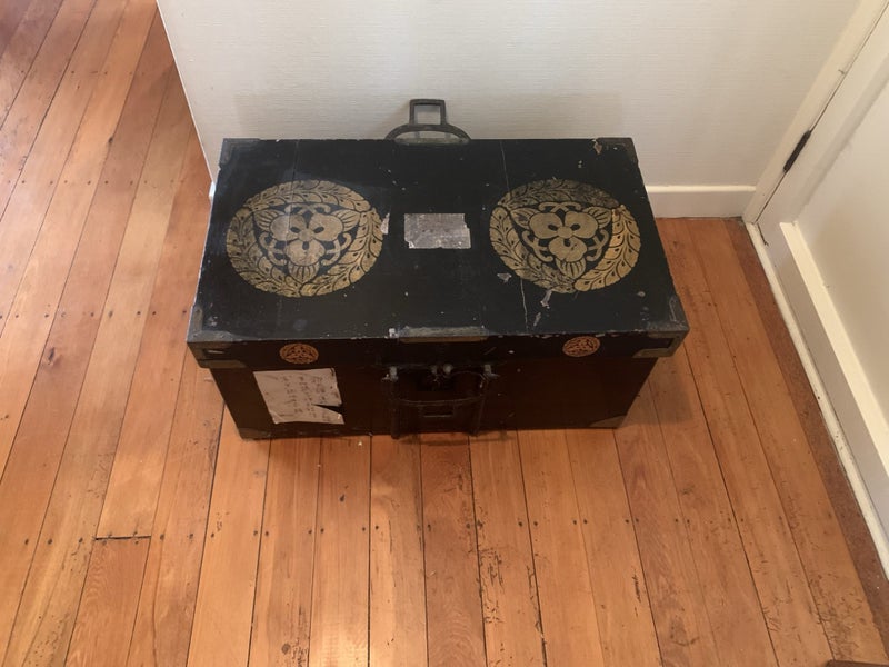 Japanese Edo Period Antique Lacquer Kimono Storage chest Carousel 2