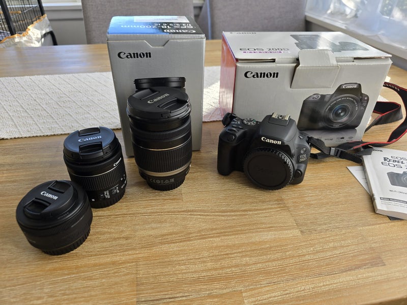 Canon EOS 200D DSLR Camera Kit with Lenses – Mint Condition628638496381451129
