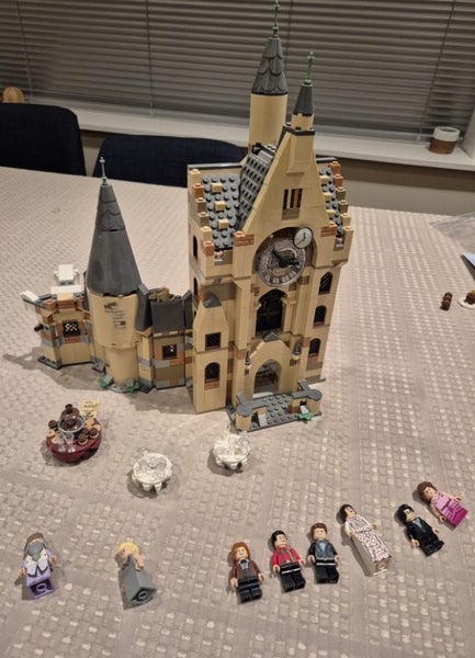 Lego Harry Potter (75948) Hogwarts Clock Tower Carousel 2