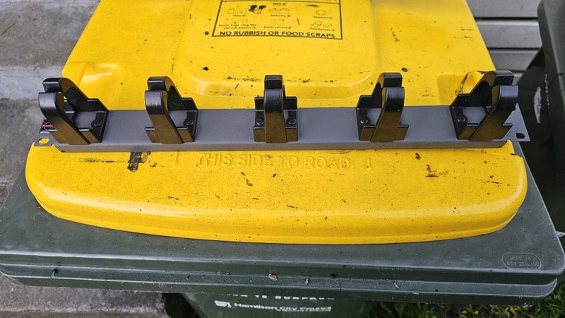 1u Cable Holder Carousel 1