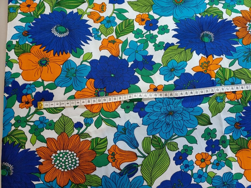 Piece of Blue & Orange fabric Carousel 3