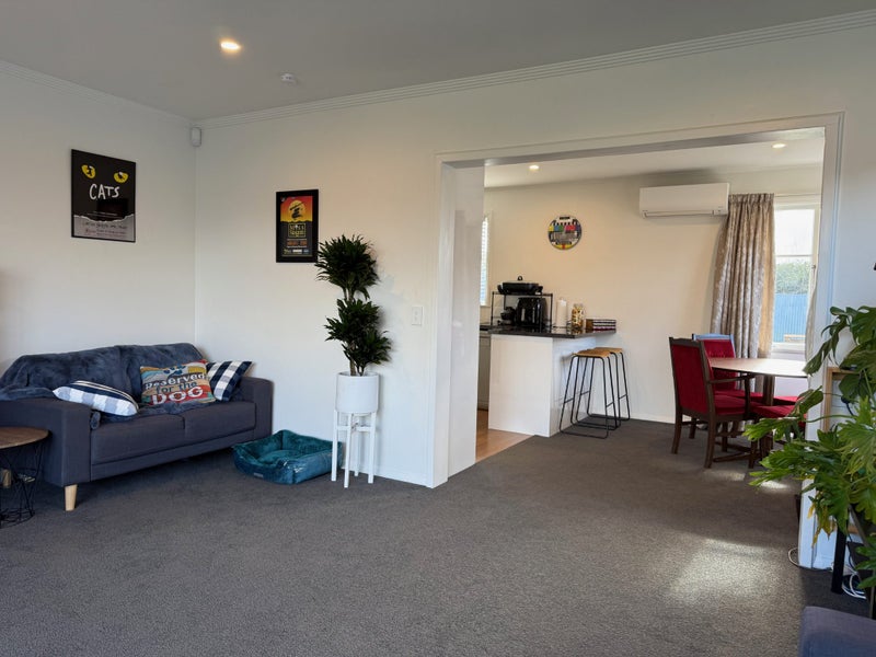Highbury, 3 bedrooms62864729876481111