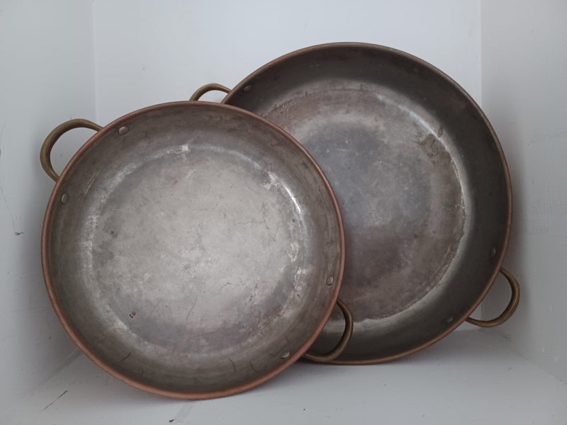 *** 2 Copper Bottomed and Brass Handled Cooking Dishes - NEW STOCK ***62854316588547112