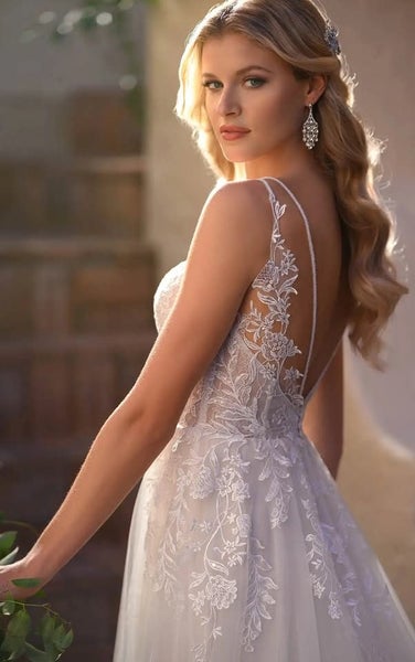 Wedding Dress and Veil (Stella York 7083)629337244354591111