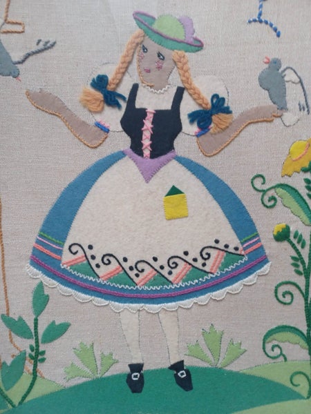 *** Framed Large Embroidered & Fabric Artwork - NEW STOCK ***62854316644226113