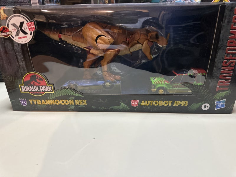 Transformers Jurassic park tyrannocon Rex Carousel 1