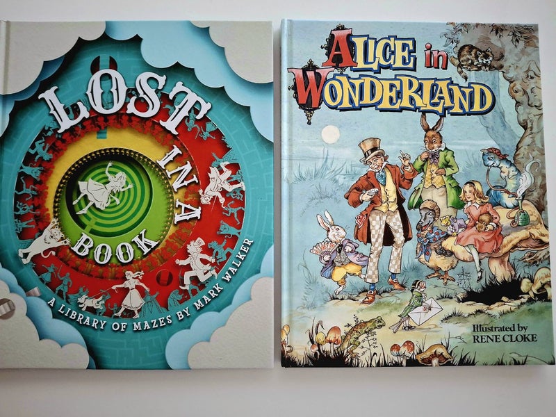 Alice in Wonderland, Lost in a Maze Book Lot Carousel 1