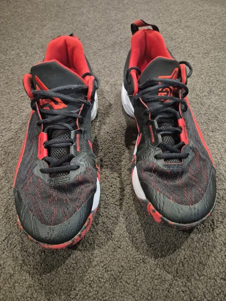 Nike basketball Carousel 1