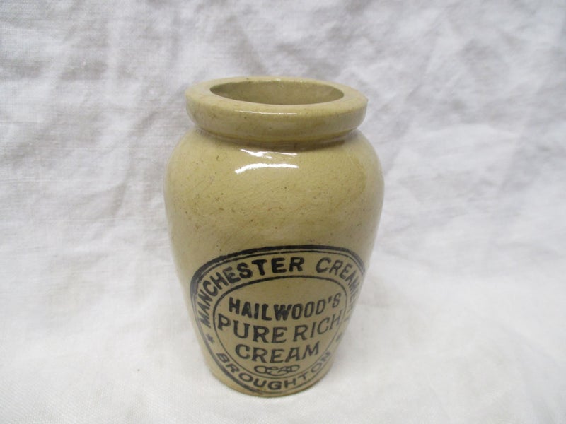 SR UM 1701 - Stoneware Miniature Manchester Hailwoods Pure Rich Cream Pot Carousel 1