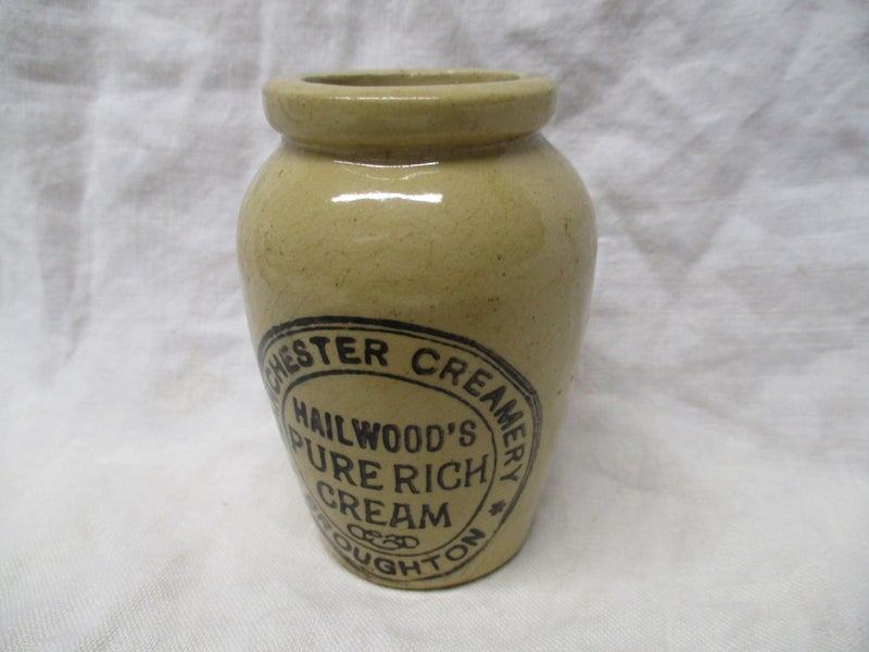 SR UM 1701 - Stoneware Miniature Manchester Hailwoods Pure Rich Cream Pot Carousel 2