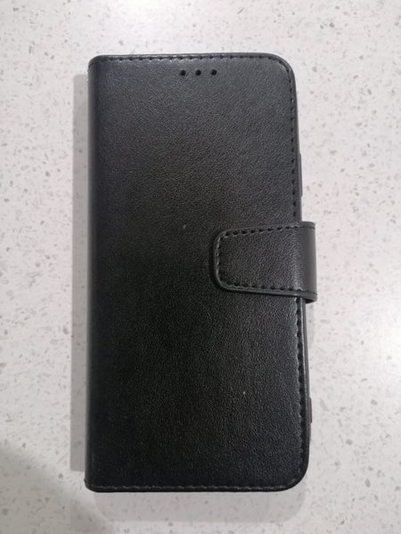 iPhone 1162863232765058113