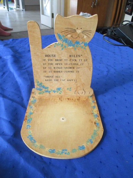 Vintage Piece - HOUSE RULES - Keep the cat happy 17cm - 20cm high Carousel 1