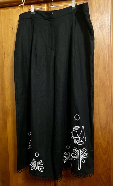 Black linen Gorman pants with embroidery (size 18)628632212209941122