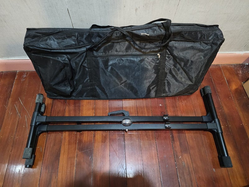*$1 res* Casio CTK-3200 Portable Piano Keyboard (includes stand and song books) Carousel 12