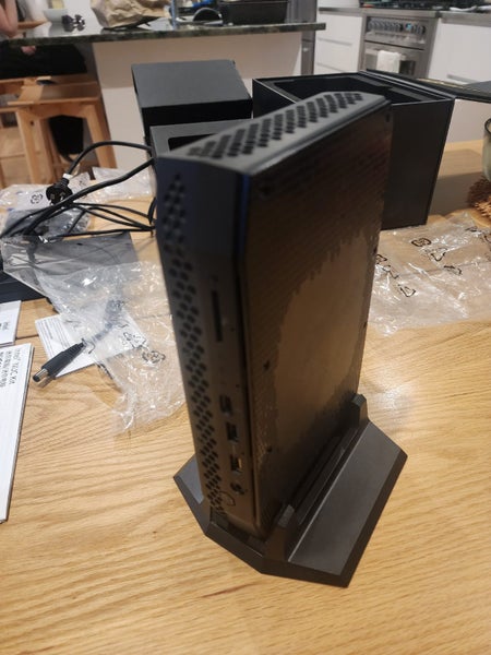 NUC 11 Enthusiast PHANTOM CANYON Intel Core I7-1165G7 NVIDIA GeForce RTX2060 Carousel 8