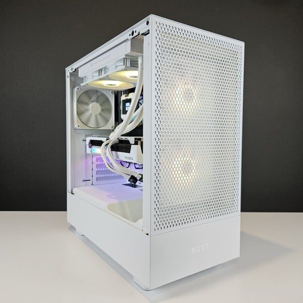 New Gaming PC | Ryzen 7 7800 X3D | RX 9070 XT 16GB | 32GB DDR5 | 2TB SSD.63983534809345113