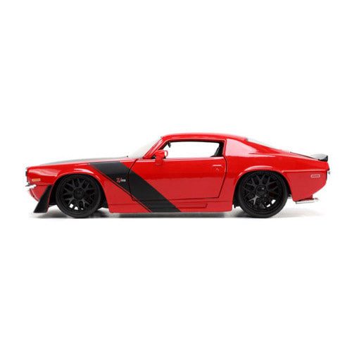 Big Time Muscle 1971 Chevy Camaro 1:24 Scale Diecast Vehicle Carousel 2