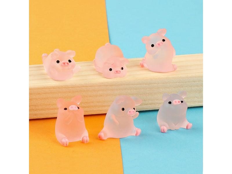 A Set Of Six Resin Cute Glow-In-The-Dark Piggy Ornament DIY Keychain Carousel 1