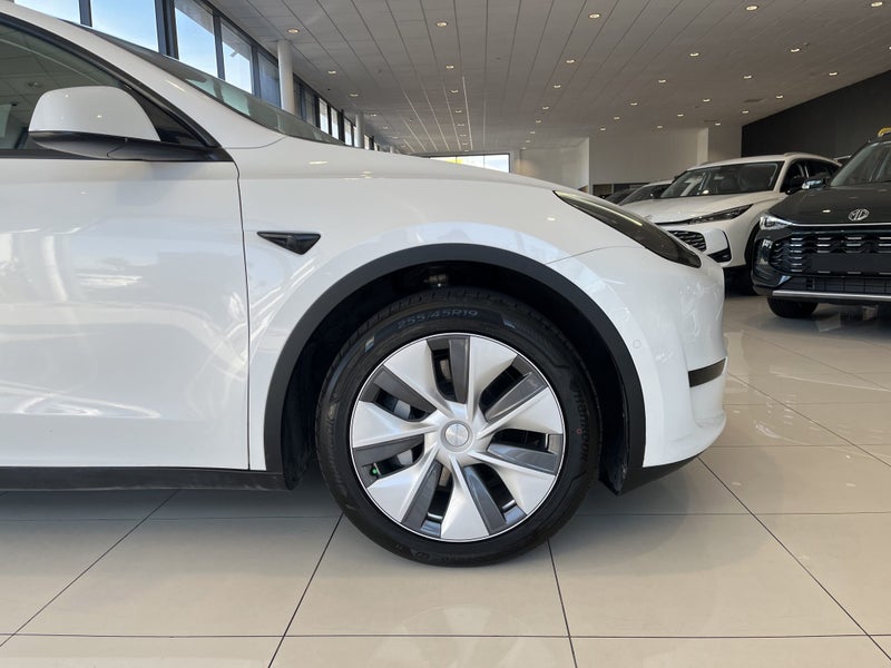 2022 Tesla Model Y Rear Wheel Drive 60K63612855349763114