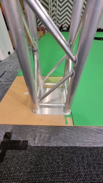 ShowQuip Truss Setup. 4.57m x 4.57m x 2.5m height.63614022886786114